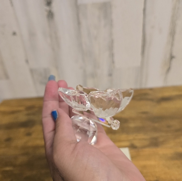 Simon Design Clear Butterfly Paperweight With Box - Picture 4 of 9